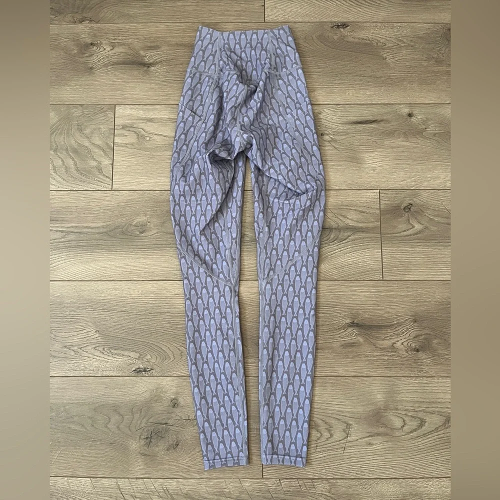 Salmon Sisters x Youer Leggings - Picture 2 of 4